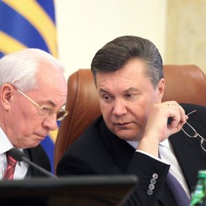 "Предательский договор". Завершено расследование по Януковичу и Азарову за базу РФ в Крыму