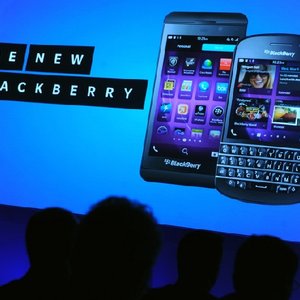 Производитель BlackBerry сменил название и показал смартфоны