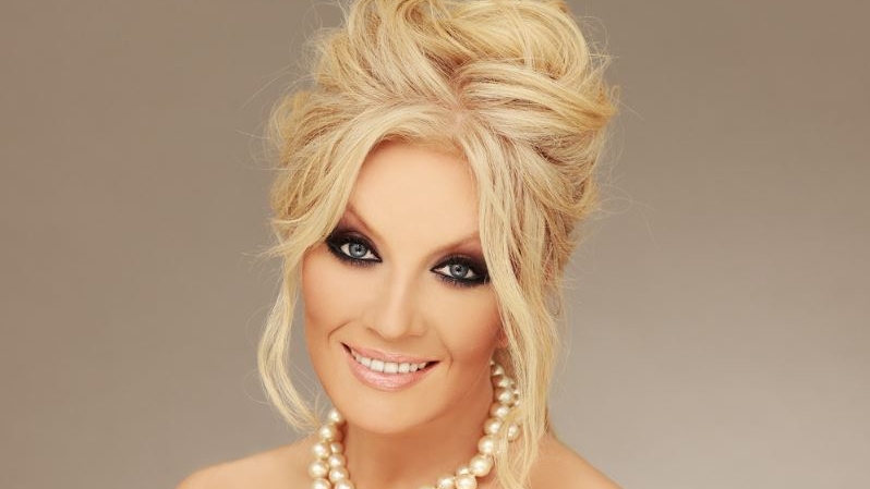 Таисия Повалий - певица, актриса и телеведущая, история успеха и триумфа Таисия Повалий: биография известной певицы