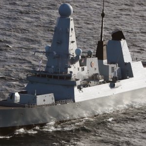 Британия готова отправить свой флот для сопровождения судов с украинским зерном – Times