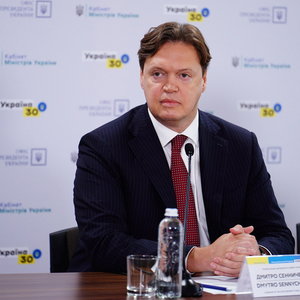 НАБУ подозревает Сенниченко в хищении 500 млн грн. Как работала схема и кому приготовиться