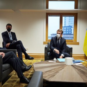 Зеленский встретился с Макроном и новым канцлером Германии: о чем говорили