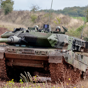 Франция и Польша подталкивают Германию к поставкам Украине танков Leopard – Politico