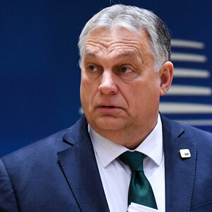 В Венгрии протесты – требуют ухода правительства. Нардеп: Орбан будет держаться до конца